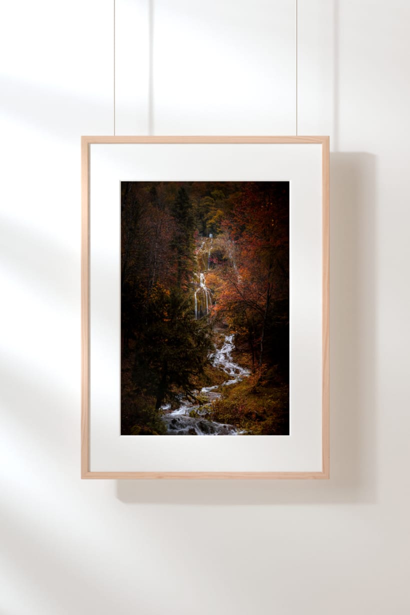 cascade-du-jura-cadre