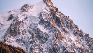 L'automne sur l'Aiguille Du Midi L’automne sur l’Aiguille Du Midi