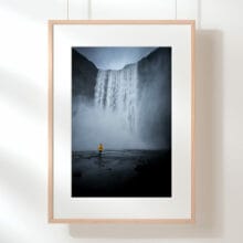 humain-cascade-skogafoss-islande-cadre