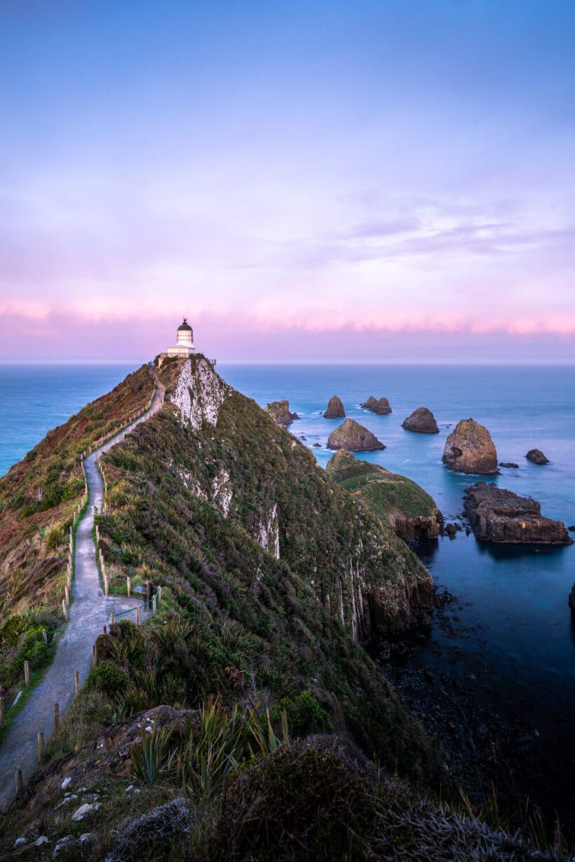 nugget-point-lighthouse-sunset-new-zealand