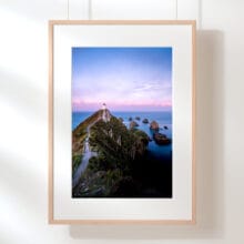 nugget-point-lighthouse-sunset-new-zealand-cadre